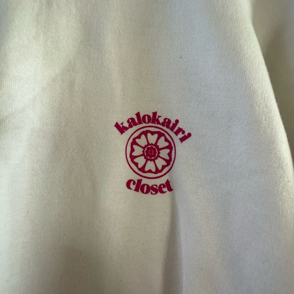 NWT KaloKairi Closet Dancing Queen sweatshirt XL
Perfect for Spring Break! - Picture 3 of 4